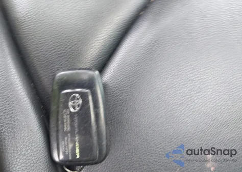 2021 Toyota Highlander Xle z USA, uszkodzony, nr VIN 5TDGZRAH0MS522675